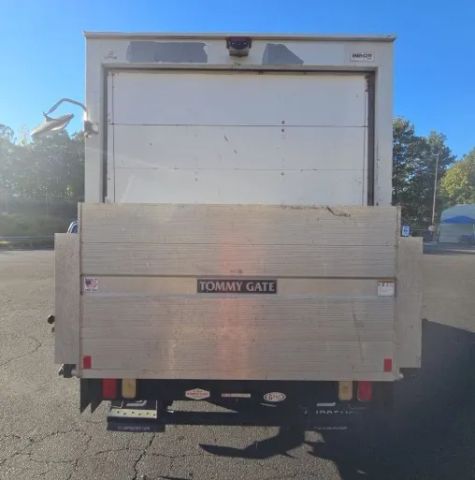 
								2020 Chevrolet Express Commercial Cutaway Cutaway Van 2D full									