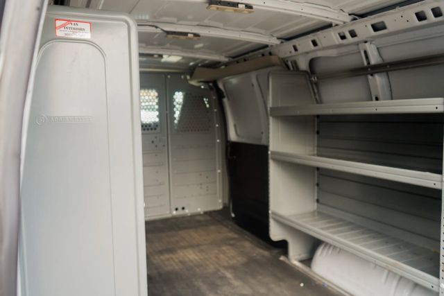 
								2021 Chevrolet Express 2500 Cargo Regular Van 3D full									