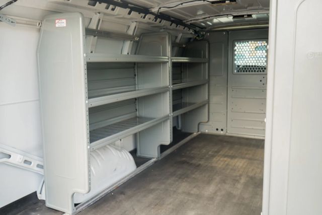 
								2021 Chevrolet Express 2500 Cargo Regular Van 3D full									