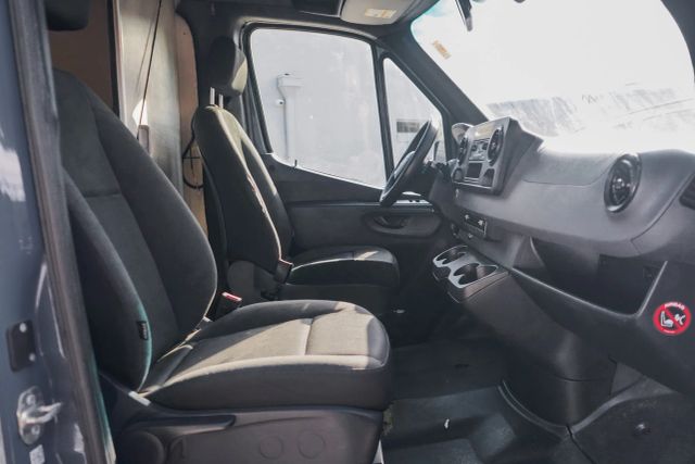 
								2019 Mercedes-Benz Sprinter 2500 Cargo High Roof w/170  WB Van 3D full									