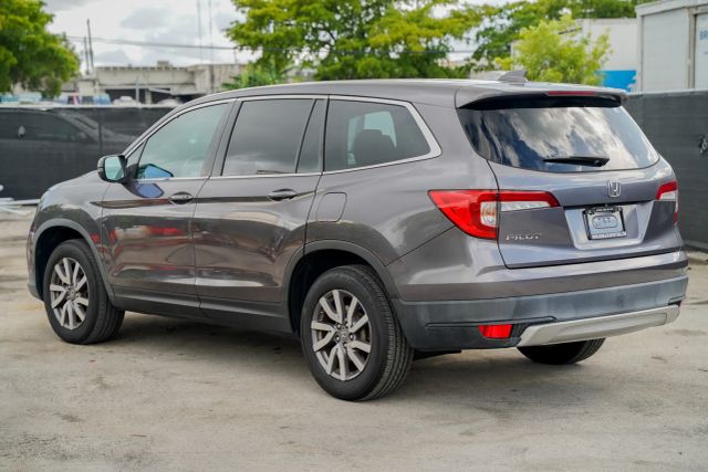 
								2020 Honda Pilot EX-L Sport Utility 4D full									