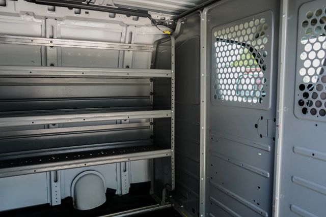 
								2017 Chevrolet Express 2500 Cargo Extended Van 3D full									