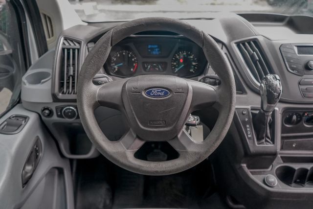 
								2017 Ford Transit 250 Van Low Roof w/60/40 Side Door w/RWB Van 3D full									