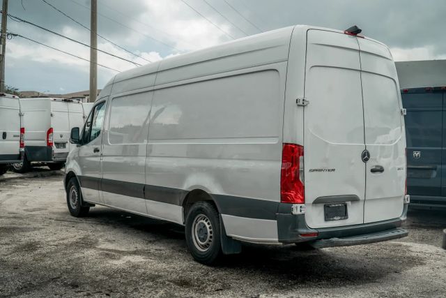 
								2023 Mercedes-Benz Sprinter 2500 Cargo High Roof w/170  WB Van 3D full									