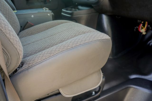 
								2021 Chevrolet Express 2500 Cargo Regular Van 3D full									