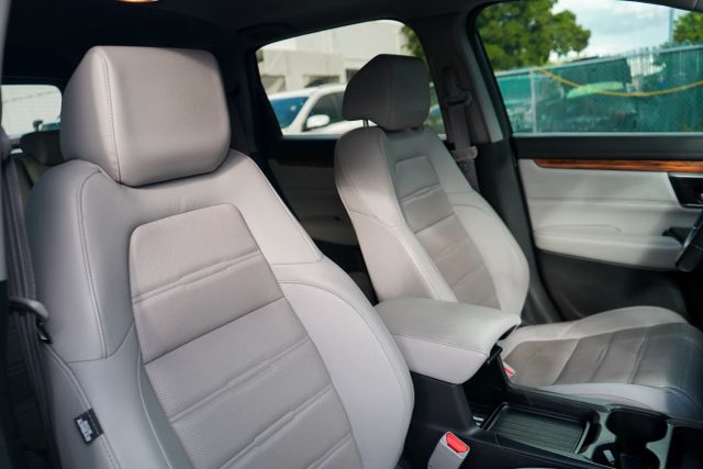 
								2020 Honda CR-V EX-L Sport Utility 4D full									