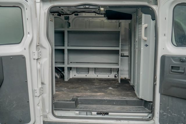 
								2017 Ford Transit 250 Van Low Roof w/60/40 Side Door w/RWB Van 3D full									