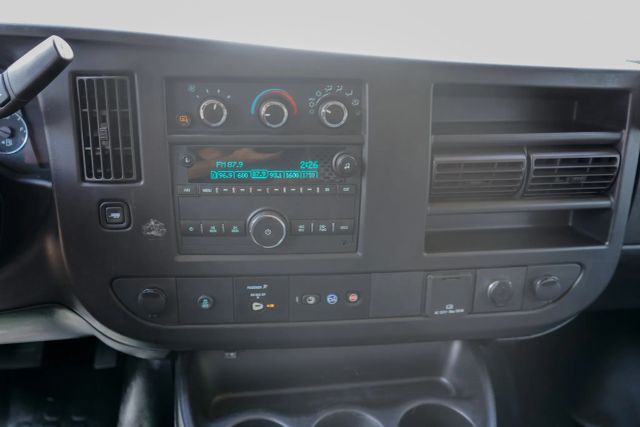 
								2021 Chevrolet Express 2500 Cargo Regular Van 3D full									