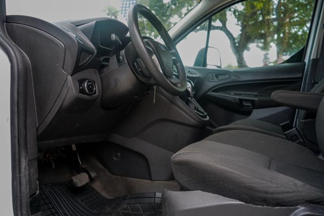 
								2016 Ford Transit Connect Cargo XL Van 4D full									