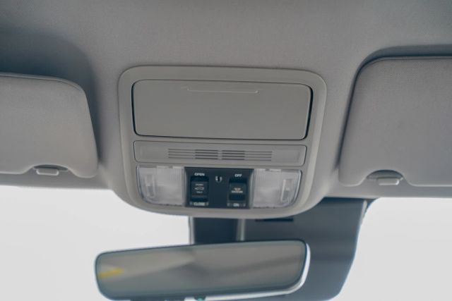 
								2020 Honda Pilot EX-L Sport Utility 4D full									