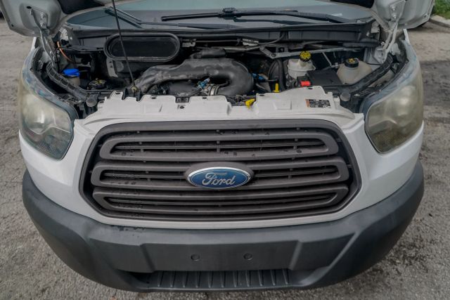 
								2017 Ford Transit 250 Van Low Roof w/60/40 Side Door w/RWB Van 3D full									