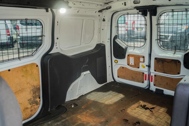 
								2016 Ford Transit Connect Cargo XL Van 4D full									