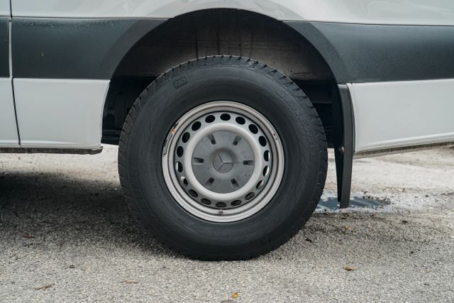 
								2021 Mercedes-Benz Sprinter 2500 Passenger High Roof w/144  WB Van 3D full									