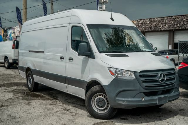 
								2023 Mercedes-Benz Sprinter 2500 Cargo High Roof w/170  WB Van 3D full									
