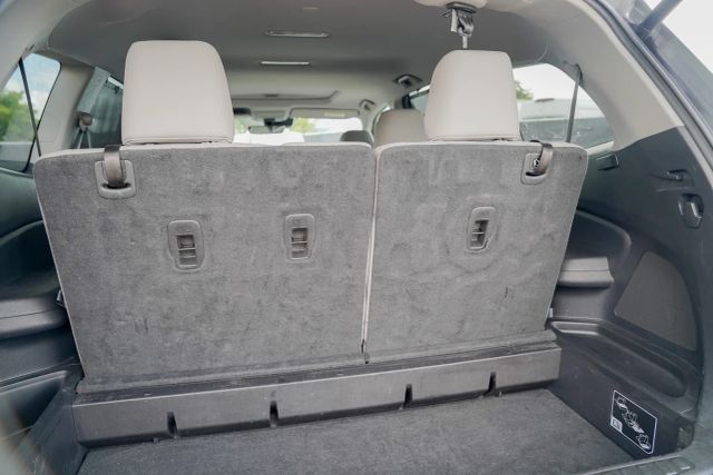 
								2020 Honda Pilot EX-L Sport Utility 4D full									