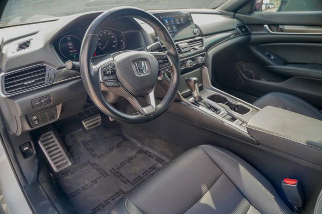 
								2021 Honda Accord Sport Sedan 4D full									