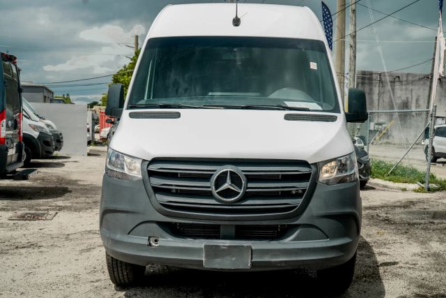 
								2023 Mercedes-Benz Sprinter 2500 Cargo High Roof w/170  WB Van 3D full									
