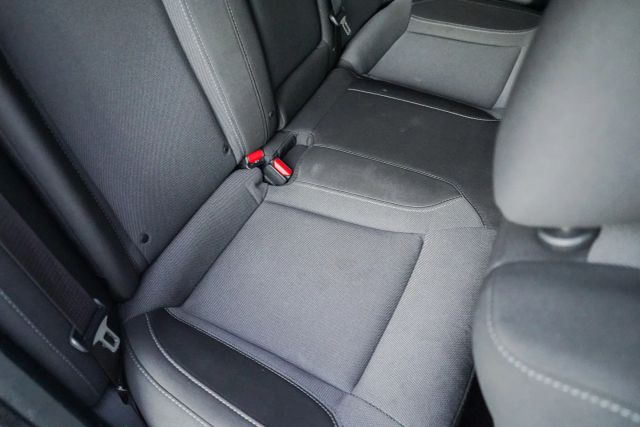 
								2020 Dodge Charger SXT Sedan 4D full									