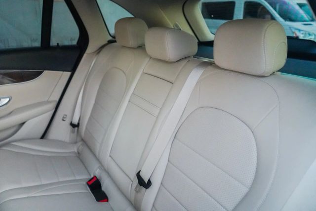 
								2018 Mercedes-Benz GLC GLC 300 Sport Utility 4D full									