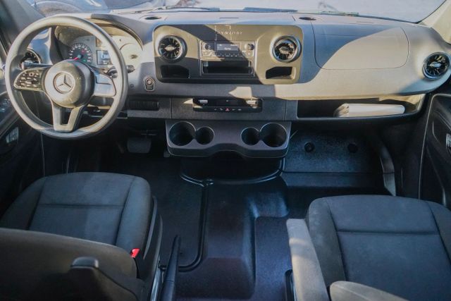 
								2022 Mercedes-Benz Sprinter 2500 Cargo High Roof w/170  WB Van 3D full									