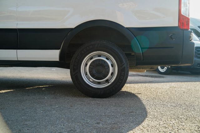 
								2020 Ford Transit 250 Cargo Van Low Roof w/LWB Van 3D full									