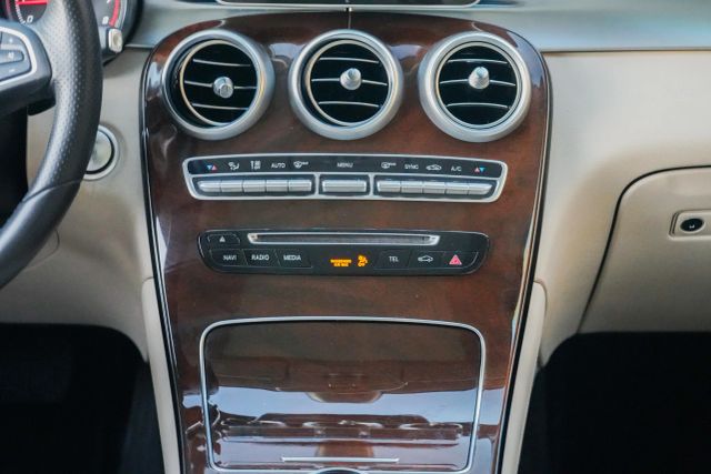 
								2018 Mercedes-Benz GLC GLC 300 Sport Utility 4D full									