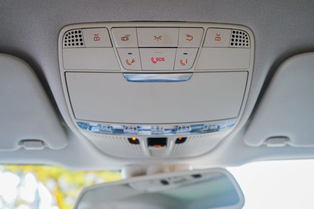 
								2018 Mercedes-Benz GLC GLC 300 Sport Utility 4D full									