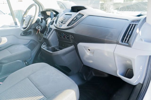 
								2018 Ford Transit 350 Wagon XLT w/Medium Roof w/Sliding Side Door Van 3D full									