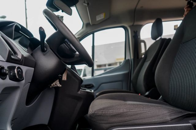 
								2018 Ford Transit 350 Wagon XLT w/Low Roof w/Sliding Side Door Van 3D full									