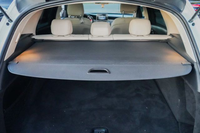 
								2018 Mercedes-Benz GLC GLC 300 Sport Utility 4D full									