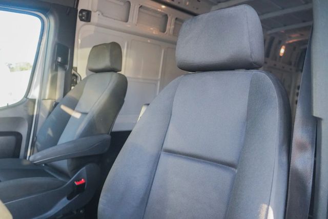 
								2022 Mercedes-Benz Sprinter 2500 Cargo High Roof w/170  WB Van 3D full									