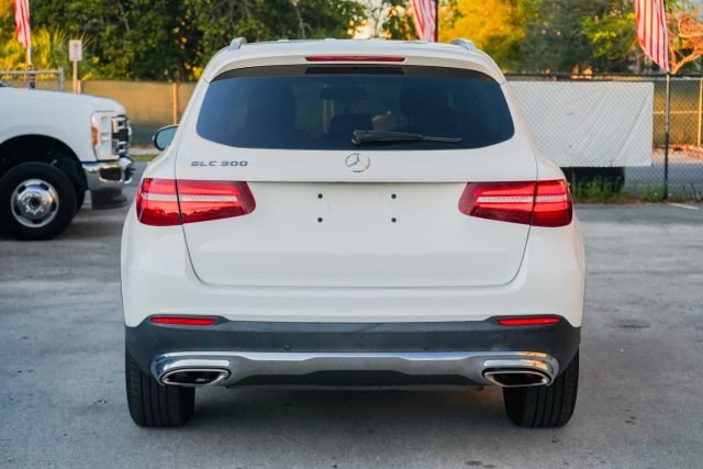 
								2018 Mercedes-Benz GLC GLC 300 Sport Utility 4D full									