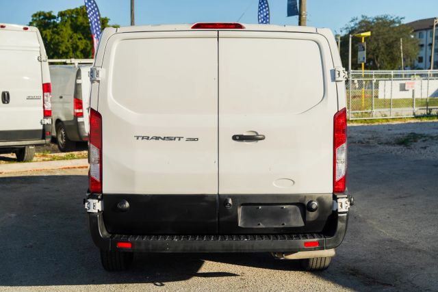 
								2020 Ford Transit 250 Cargo Van Low Roof w/LWB Van 3D full									