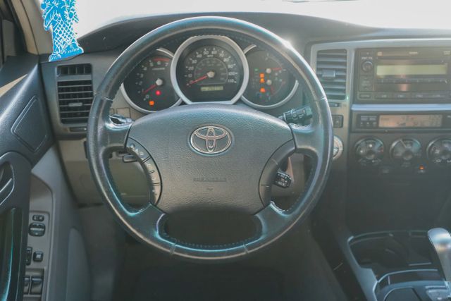 
								2007 Toyota 4Runner SR5 Sport Utility 4D full									