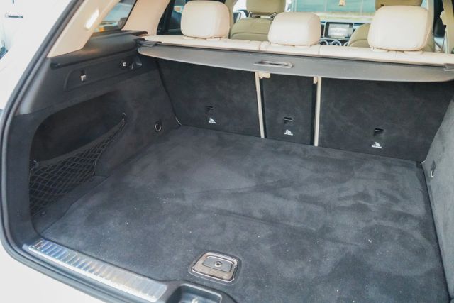 
								2018 Mercedes-Benz GLC GLC 300 Sport Utility 4D full									