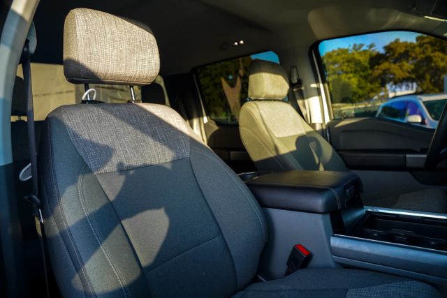 
								2024 Ford F350 Super Duty Crew Cab XLT Pickup 4D 8 ft full									