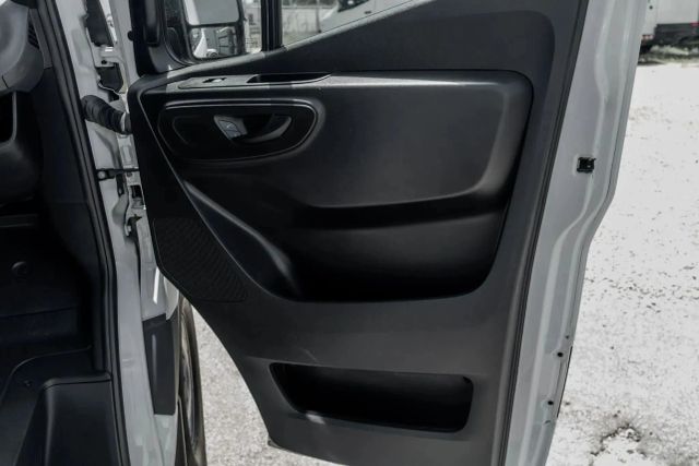 
								2023 Mercedes-Benz Sprinter 2500 Cargo High Roof w/170  WB Van 3D full									