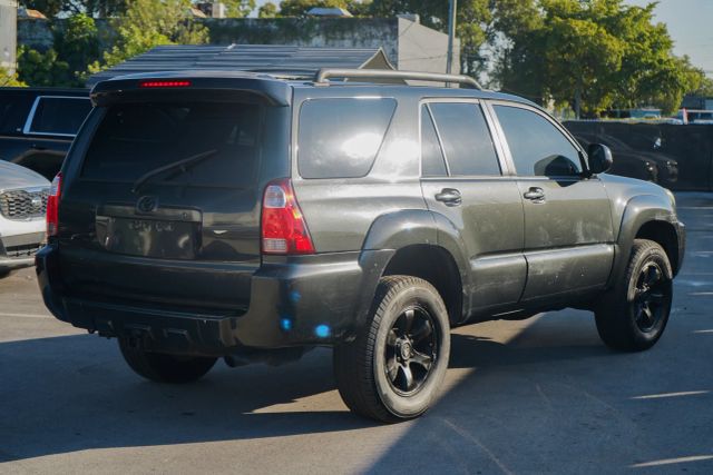 
								2007 Toyota 4Runner SR5 Sport Utility 4D full									