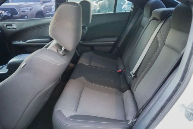 
								2020 Dodge Charger SXT Sedan 4D full									