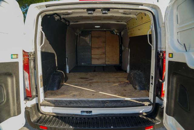 
								2020 Ford Transit 250 Cargo Van Low Roof w/LWB Van 3D full									