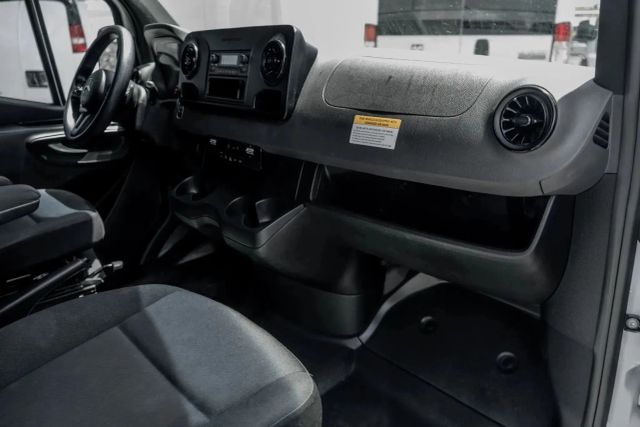 
								2023 Mercedes-Benz Sprinter 2500 Cargo High Roof w/170  WB Van 3D full									