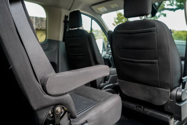 
								2018 Ford Transit 350 Wagon XLT w/Low Roof w/Sliding Side Door Van 3D full									