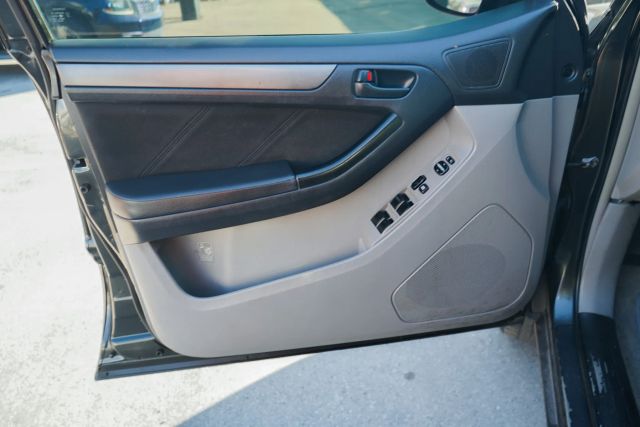 
								2007 Toyota 4Runner SR5 Sport Utility 4D full									