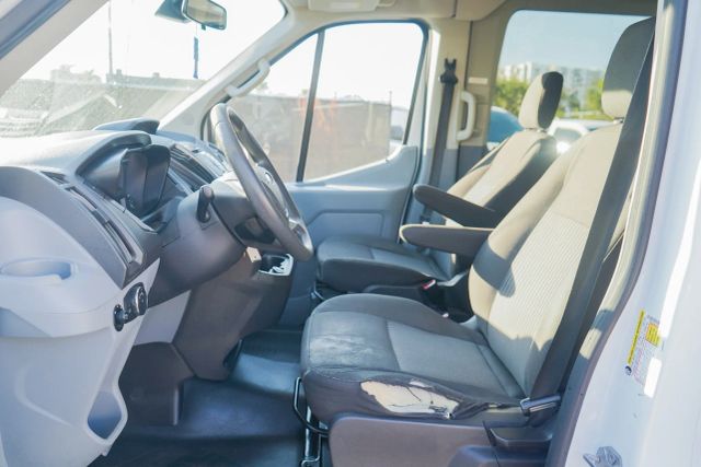 
								2018 Ford Transit 350 Wagon XLT w/Medium Roof w/Sliding Side Door Van 3D full									