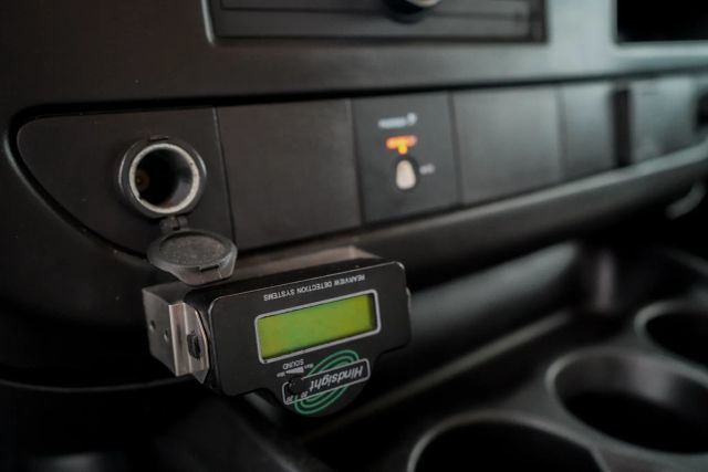 
								2017 Chevrolet Express Commercial Cutaway Cutaway Van 2D full									