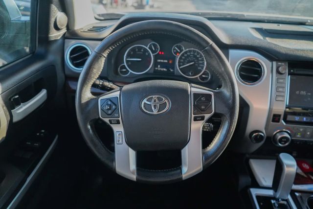 
								2016 Toyota Tundra CrewMax Limited Pickup 4D 5 1/2 ft full									