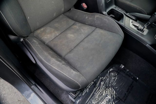 
								2017 Toyota RAV4 XLE Sport Utility 4D full									