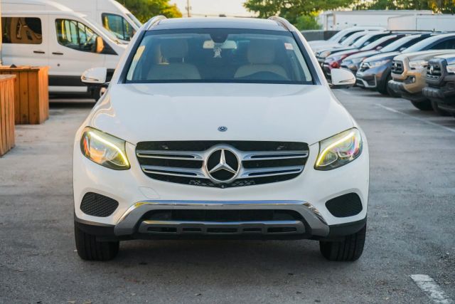 
								2018 Mercedes-Benz GLC GLC 300 Sport Utility 4D full									