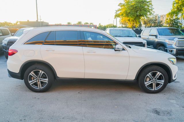 
								2018 Mercedes-Benz GLC GLC 300 Sport Utility 4D full									