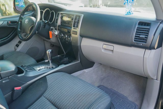 
								2007 Toyota 4Runner SR5 Sport Utility 4D full									